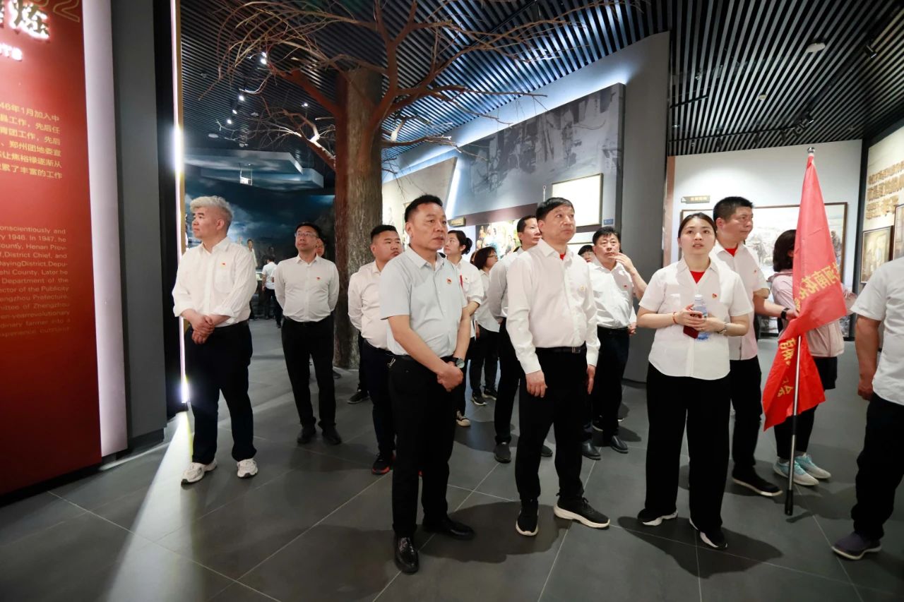 砥砺初心使命，汲取奋进力量丨雷火体育·（TF SPORTS）官方网站乳业集团党委组织开展学习“焦裕禄精神”主题党日活动