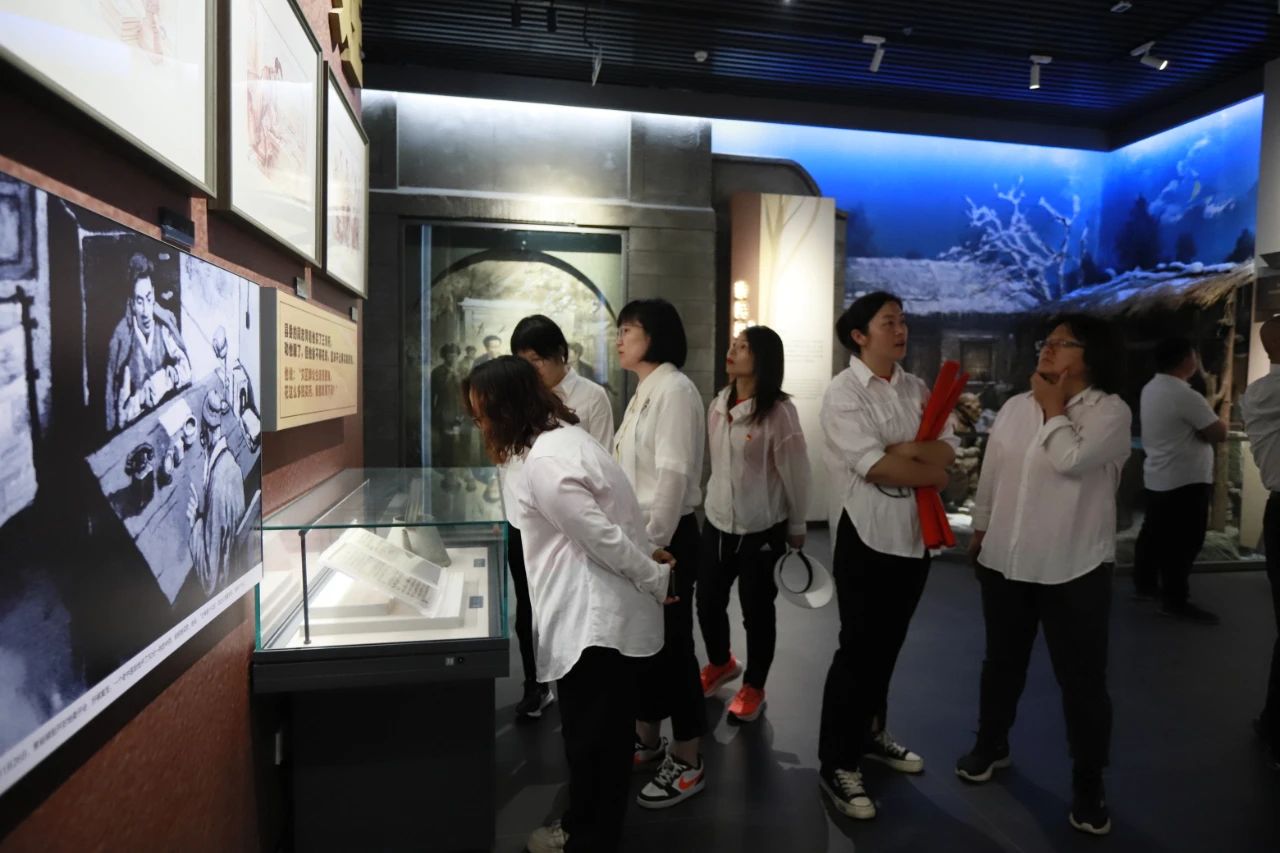 砥砺初心使命，汲取奋进力量丨雷火体育·（TF SPORTS）官方网站乳业集团党委组织开展学习“焦裕禄精神”主题党日活动