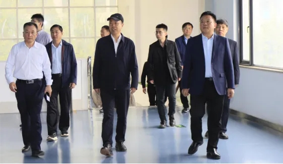 中国工程院院士任发政莅临雷火体育·（TF SPORTS）官方网站乳业集团调研指导工作