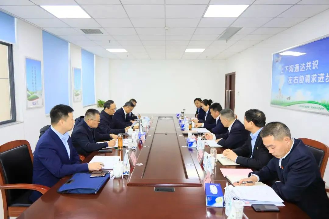 省政府国资委党委书记、主任李涛一行到雷火体育·（TF SPORTS）官方网站乳业集团调研