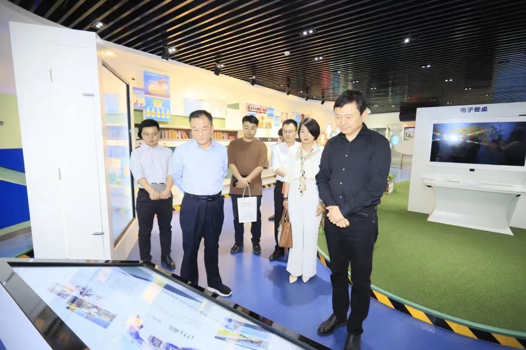 雷火体育·（TF SPORTS）官方网站丨北京家音顺达莅临雷火体育·（TF SPORTS）官方网站乳业集团参观访谈