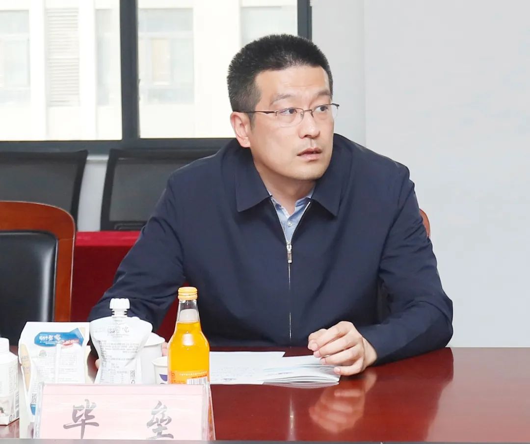 雷火体育·（TF SPORTS）官方网站丨沈阳市人大常委会副主任曹鹏一行莅临雷火体育·（TF SPORTS）官方网站考察座谈