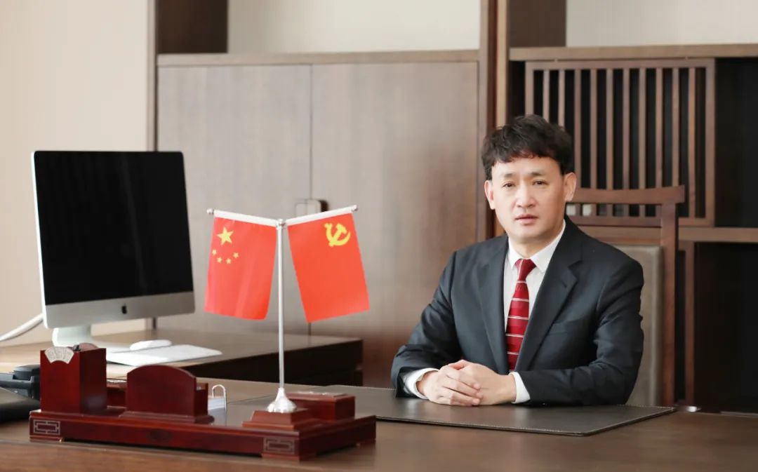 双双获奖 喜事连连｜ 雷火体育·（TF SPORTS）官方网站乳业集团荣获“河南省知名品牌”奖，董事长关晓彦荣膺“2022年度品牌人物”