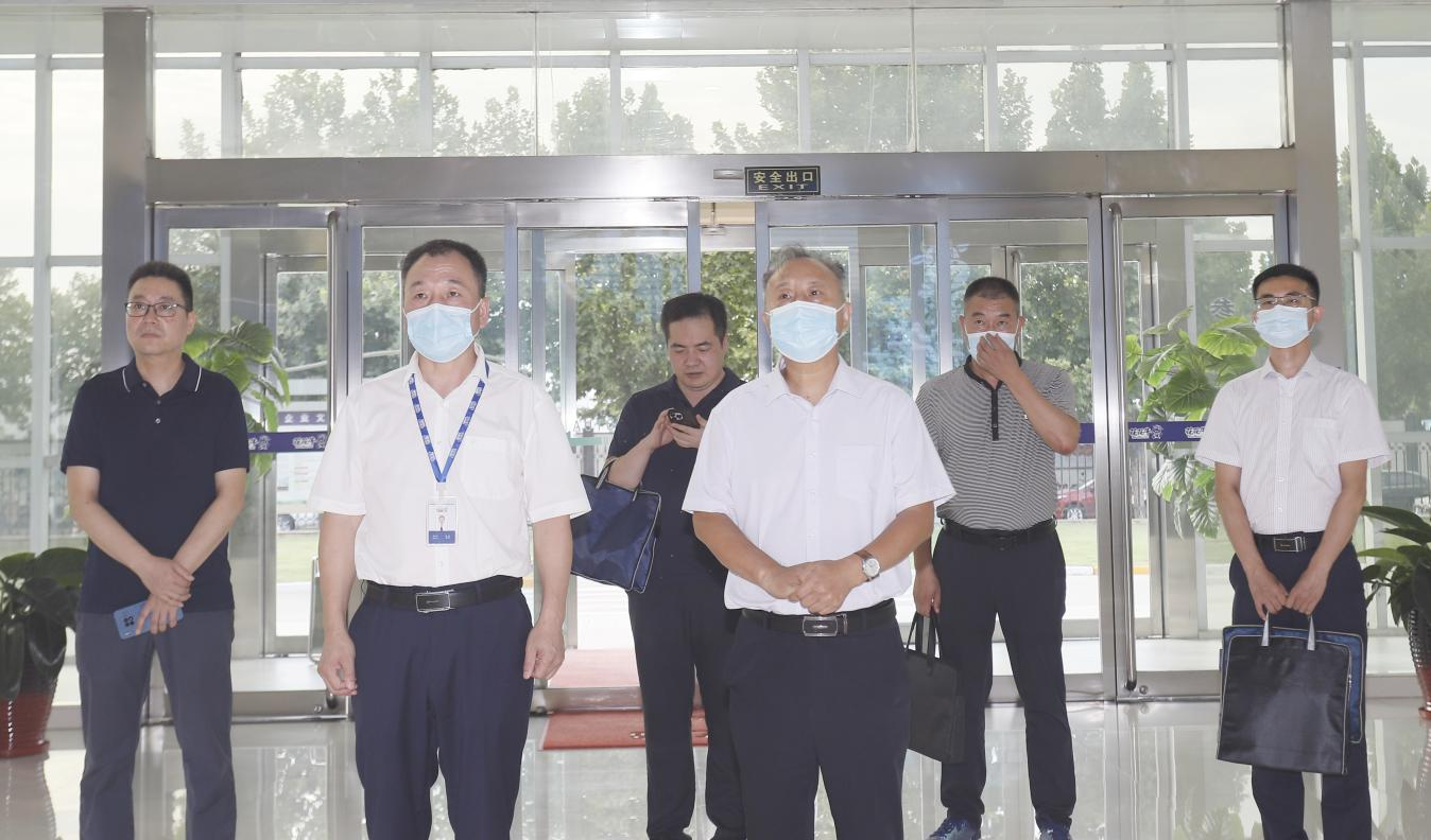 河南省“万人助万企”活动第一工作组 莅临雷火体育·（TF SPORTS）官方网站乳业集团调研