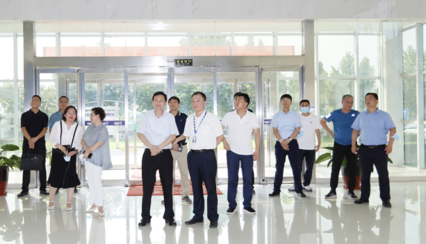 快讯|郑州市二七区委副书记、区长虎荣鑫莅临河南雷火体育·（TF SPORTS）官方网站乳业集团调研