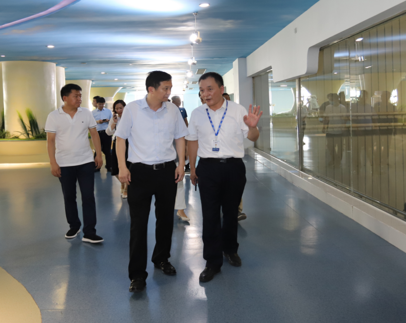 快讯|郑州市二七区委副书记、区长虎荣鑫莅临河南雷火体育·（TF SPORTS）官方网站乳业集团调研
