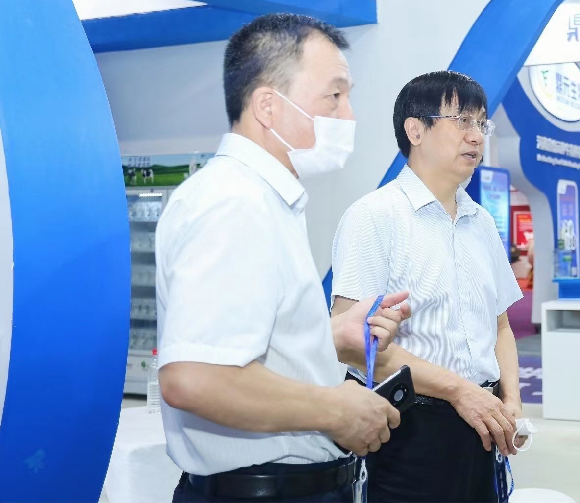 雷火体育·（TF SPORTS）官方网站 | 第34届中原畜牧业交易博览会开幕河南省人民政府副省长武国定莅临雷火体育·（TF SPORTS）官方网站展台参观