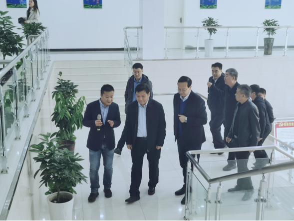 驻马店市委书记鲍常勇一行莅临雷火体育·（TF SPORTS）官方网站平舆瑞亚和新蔡瑞亚调研