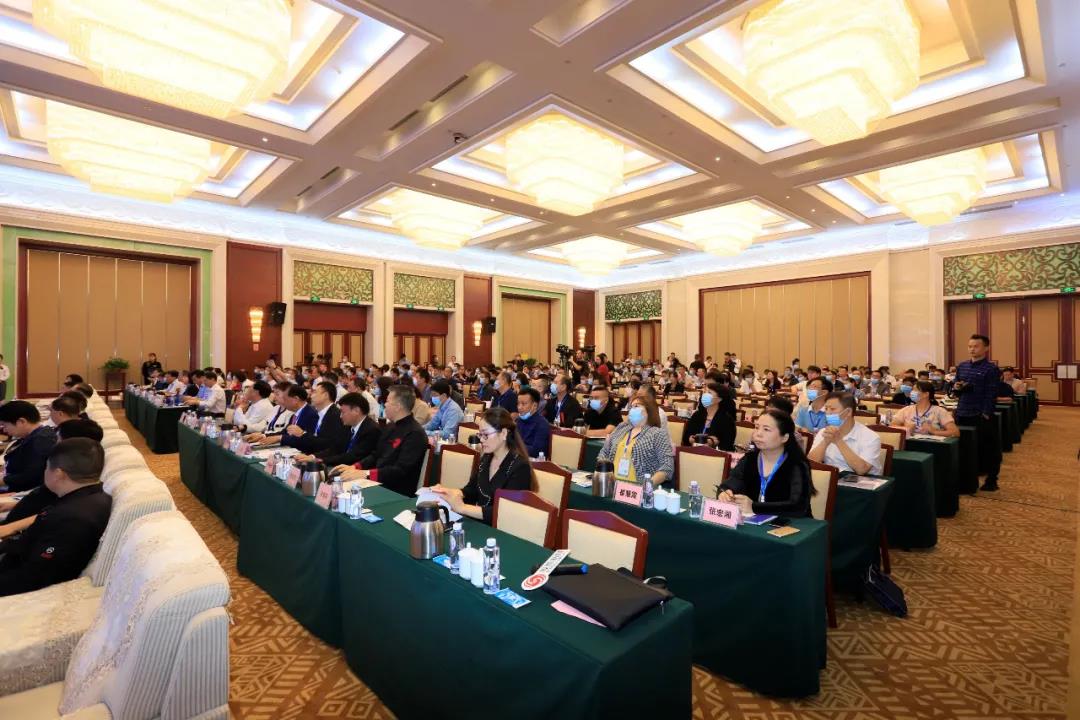 雷火体育·（TF SPORTS）官方网站 | “2020河南食品安全与发展论坛——新常态下的高质量发展”成功举办