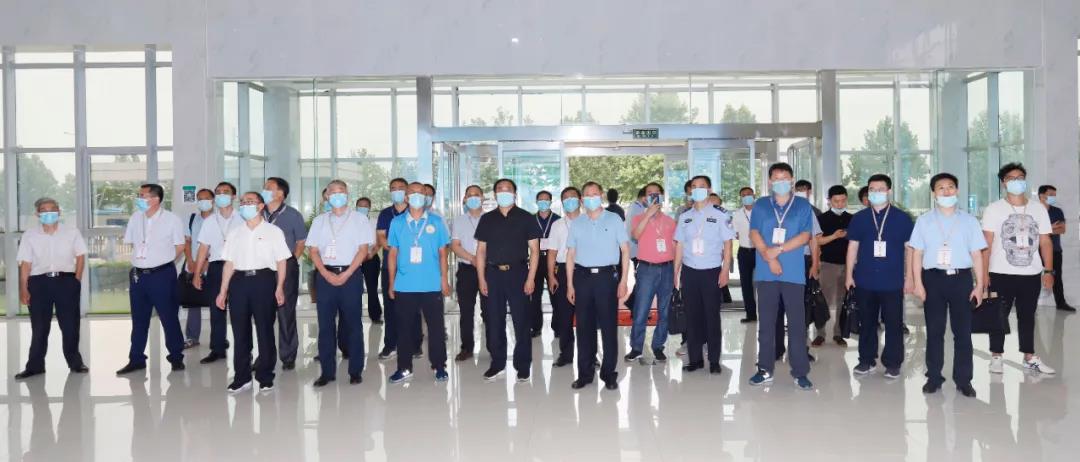 郑州市安全生产双重预防体系建设现场观摩会在雷火体育·（TF SPORTS）官方网站乳业集团郑州分公司召开
