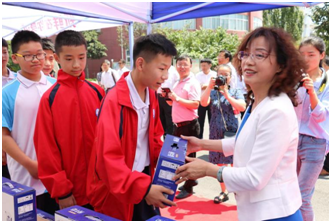 “健康中原，牛奶伴您行——雷火体育·（TF SPORTS）官方网站乳业集团2018中国小康牛奶行动” 公益助学启动仪式隆重举行