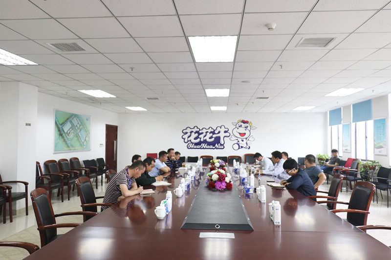 二七区张超副区长莅临雷火体育·（TF SPORTS）官方网站公司 调研指导工作