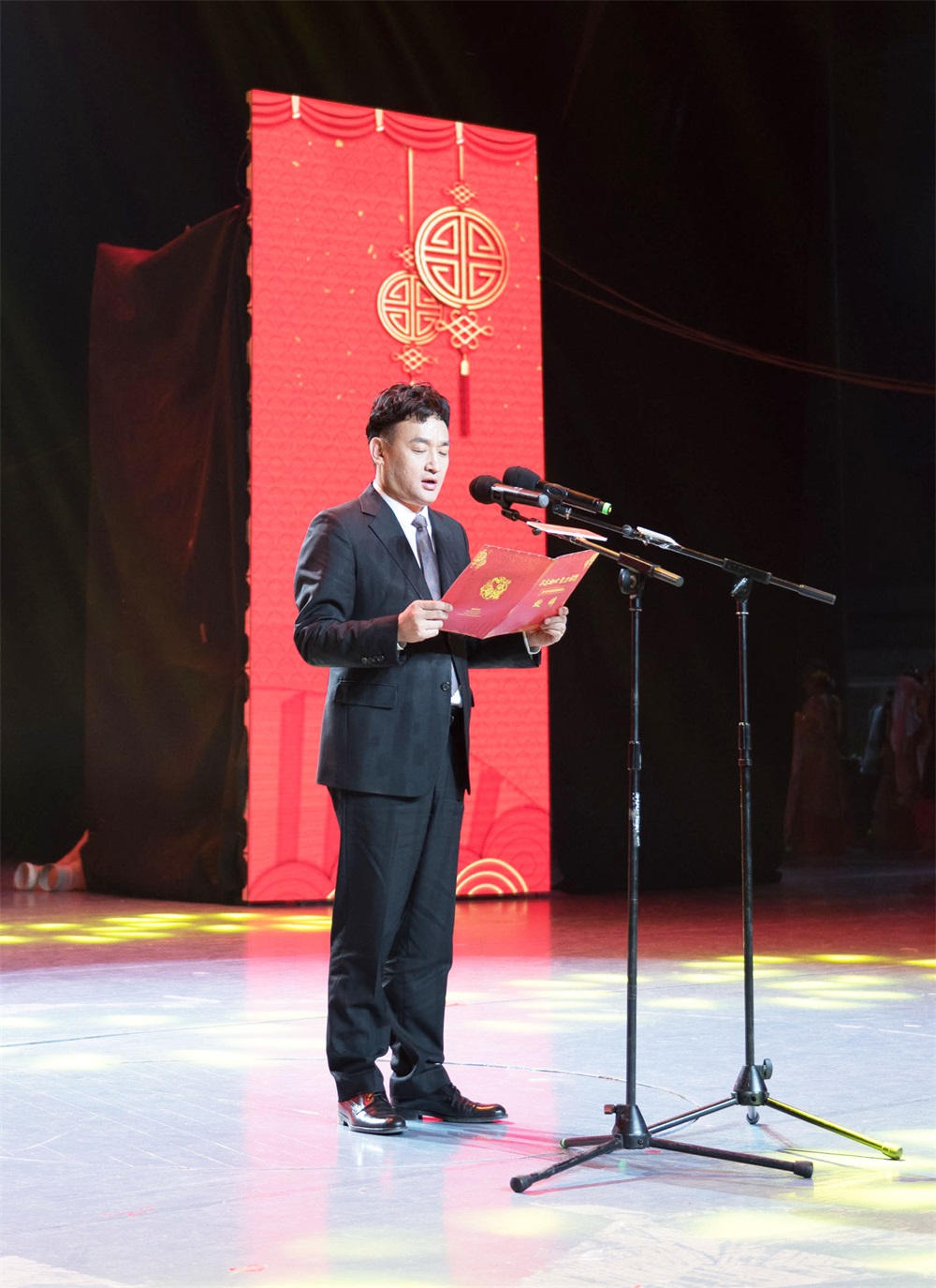 “不忘初心、聚力前行” 雷火体育·（TF SPORTS）官方网站集团2018迎新春联欢会隆重举行