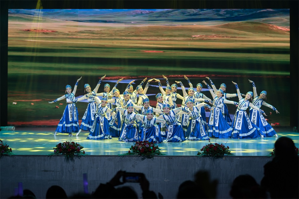 “不忘初心、聚力前行” 雷火体育·（TF SPORTS）官方网站集团2018迎新春联欢会隆重举行