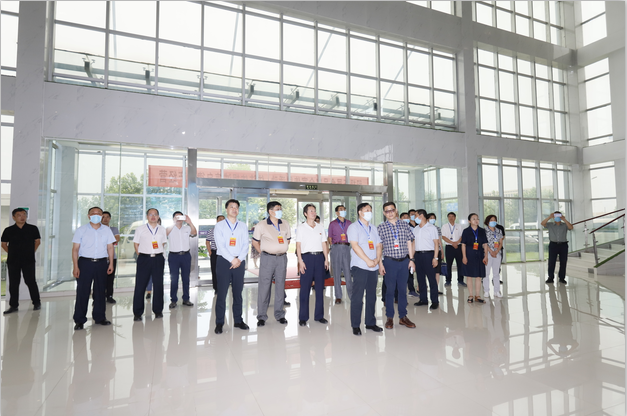 快讯|郑州市人大代表莅临河南雷火体育·（TF SPORTS）官方网站乳业集团参观调研