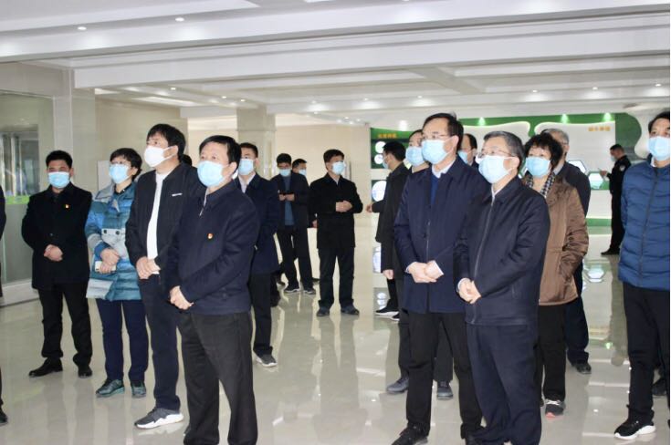 平顶山市委书记周斌一行莅临雷火体育·（TF SPORTS）官方网站乳业集团 鲁山瑞亚牧业有限公司调研疫情防控和复工复产情况