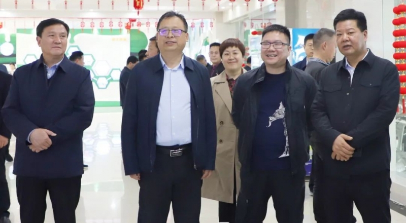 雷火体育·（TF SPORTS）官方网站丨驻马店市遂平县政协党组书记、主席张卫东一行莅临雷火体育·（TF SPORTS）官方网站鲁山瑞亚牧场参观
