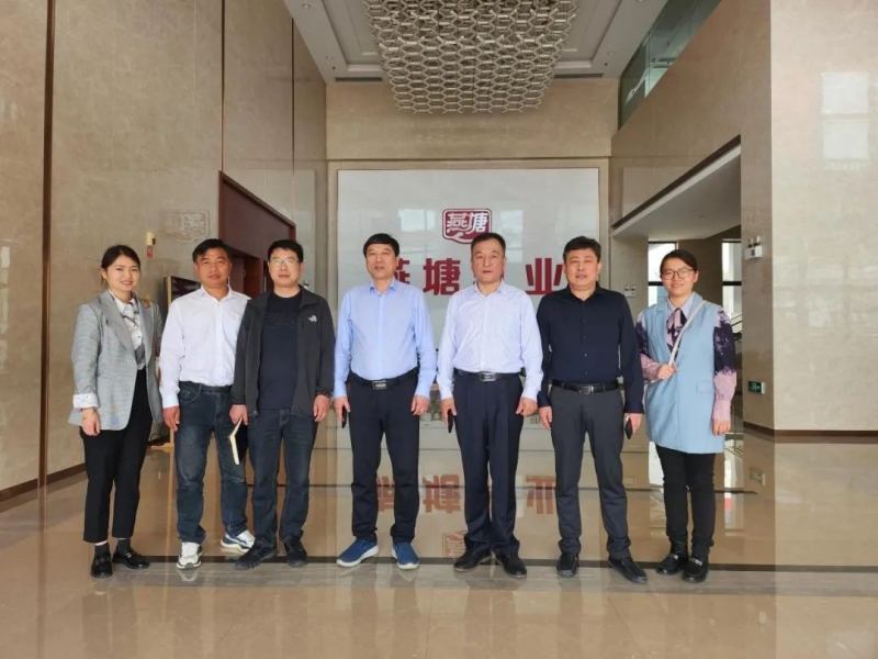 交流促提升 互动谋发展｜雷火体育·（TF SPORTS）官方网站乳业集团总裁杨永带队分别赴广东燕塘乳业及越秀风行乳业参观交流