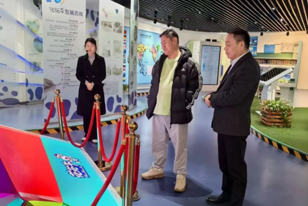 锅圈实业集团董事长杨明超到访河南雷火体育·（TF SPORTS）官方网站乳业集团